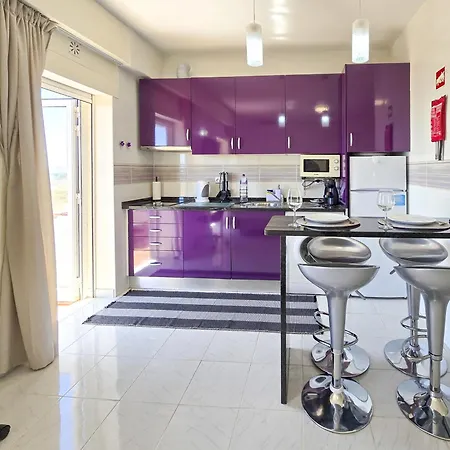 Sea View Lavender 公寓 *